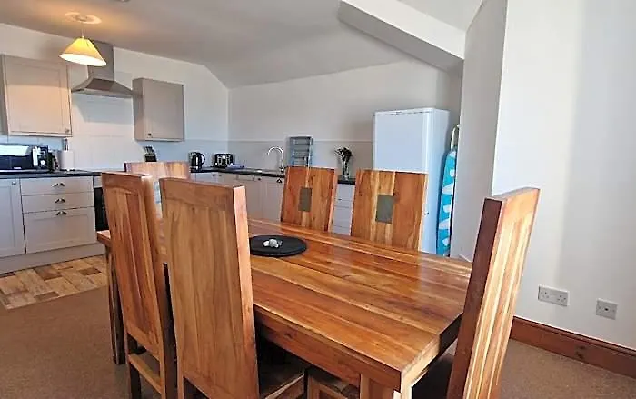 Sea View -Wendon- Top Floor - Pent House